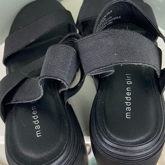 Steve Madden Harly Black Chunky Heel Sandals Elastic Strappy 9 M Lug Sole - Picture 6 of 11